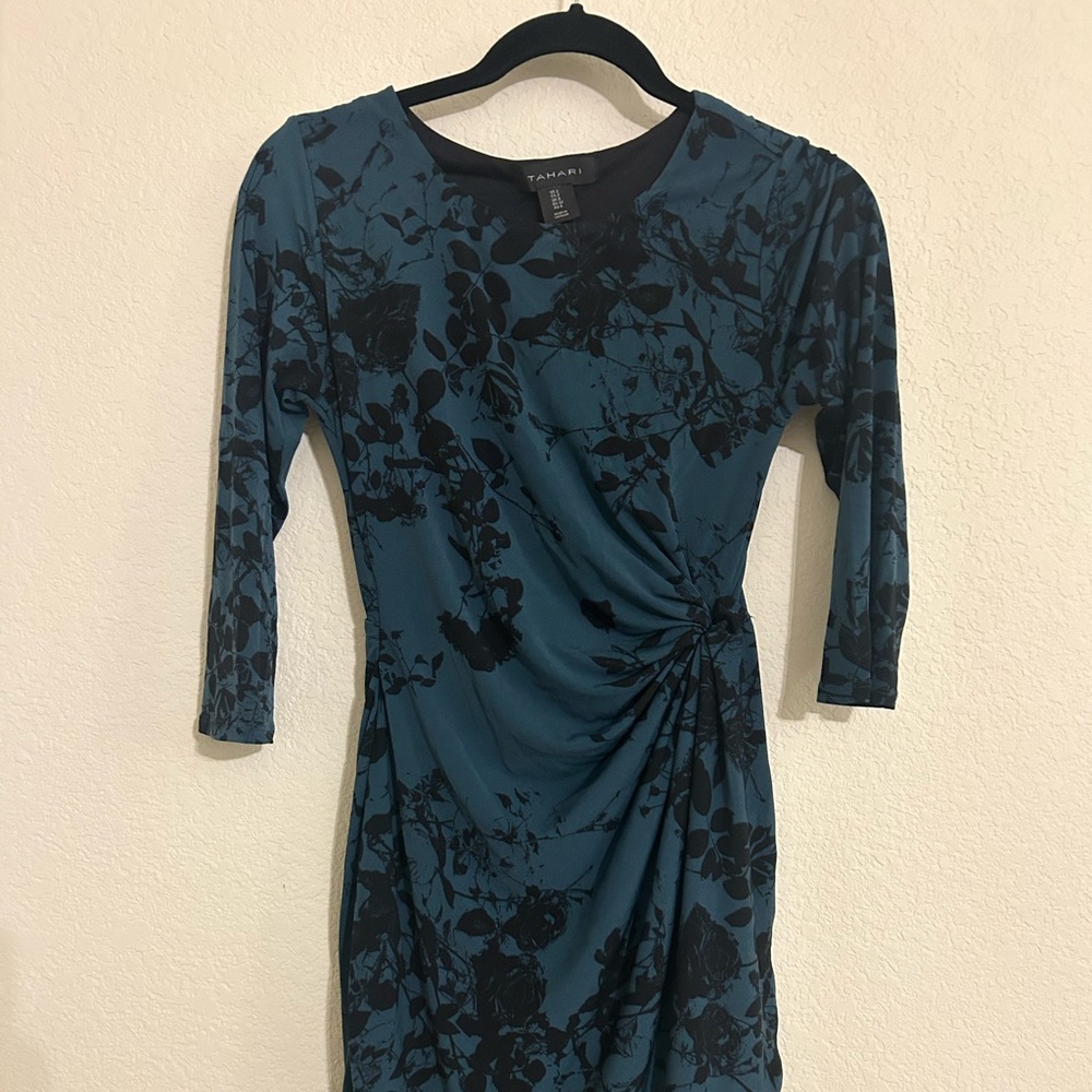 Tahari size 2 dress